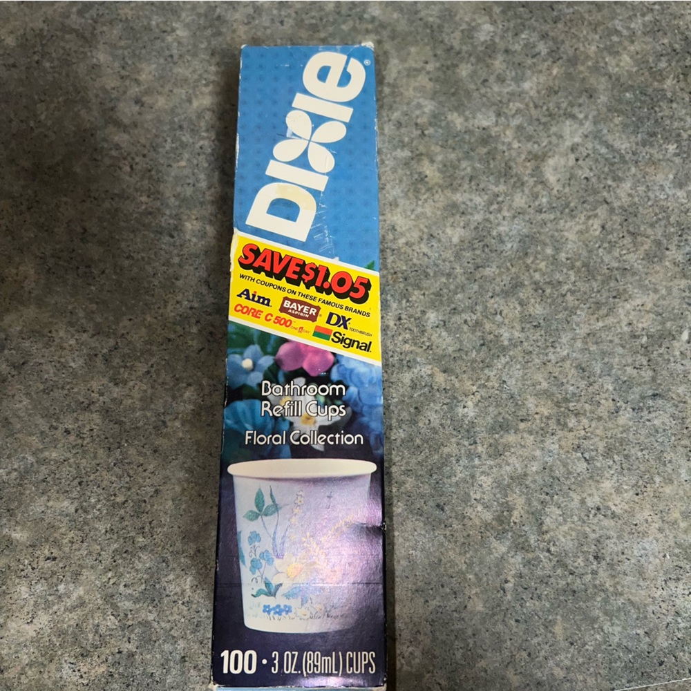 VINTAGE NEW BOX DIXIE BATHROOM DRINK CUPS NIB (P)